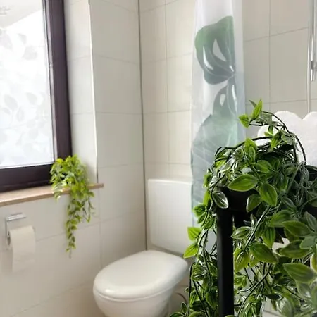 Hell Und Ruhig Mit 2 Schlafz. + S-bahnanbindung * Ulm